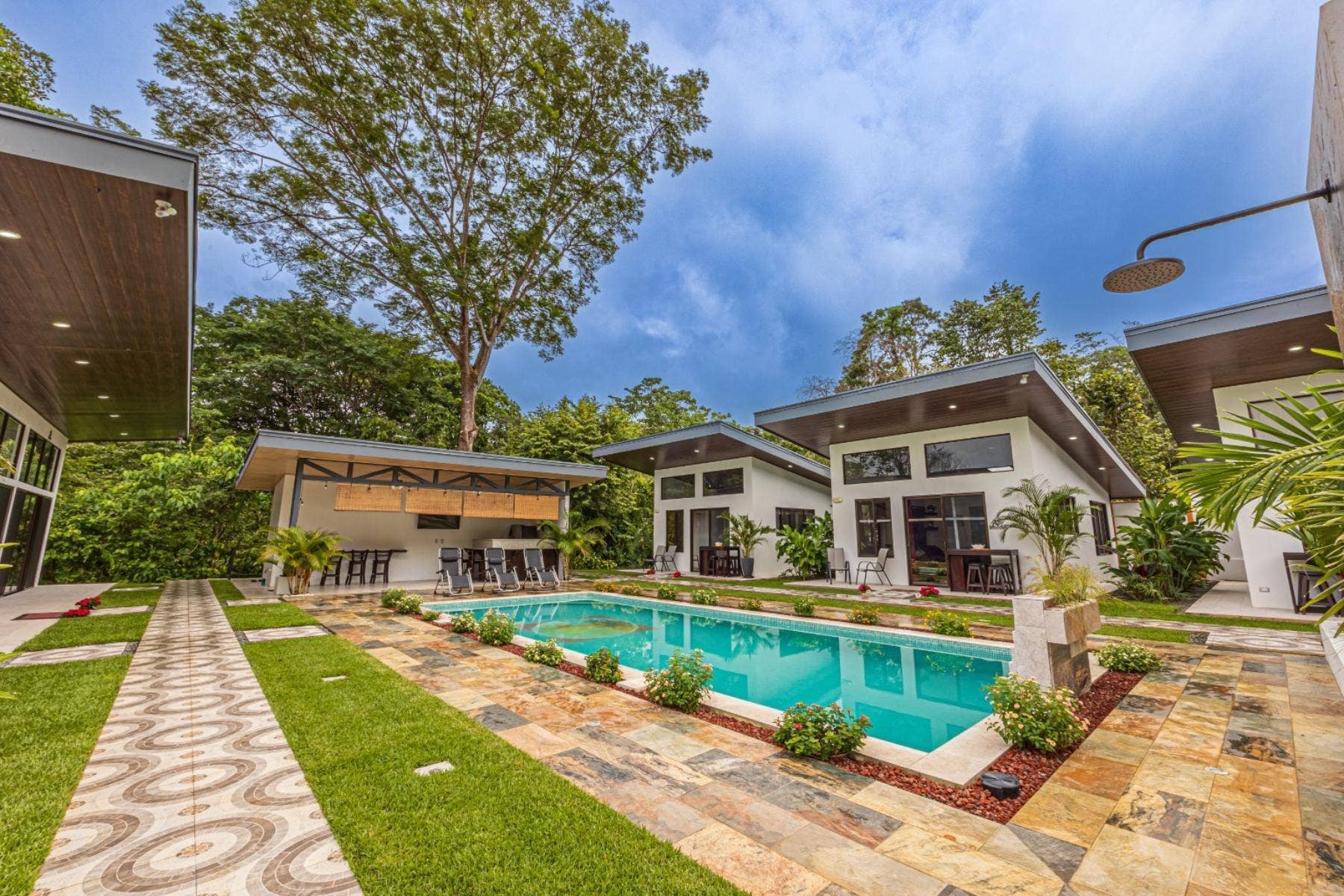 Rental Investment and Private Oasis, Uvita, Dominical, Osa, Puntarenas, Costa Rica 60504