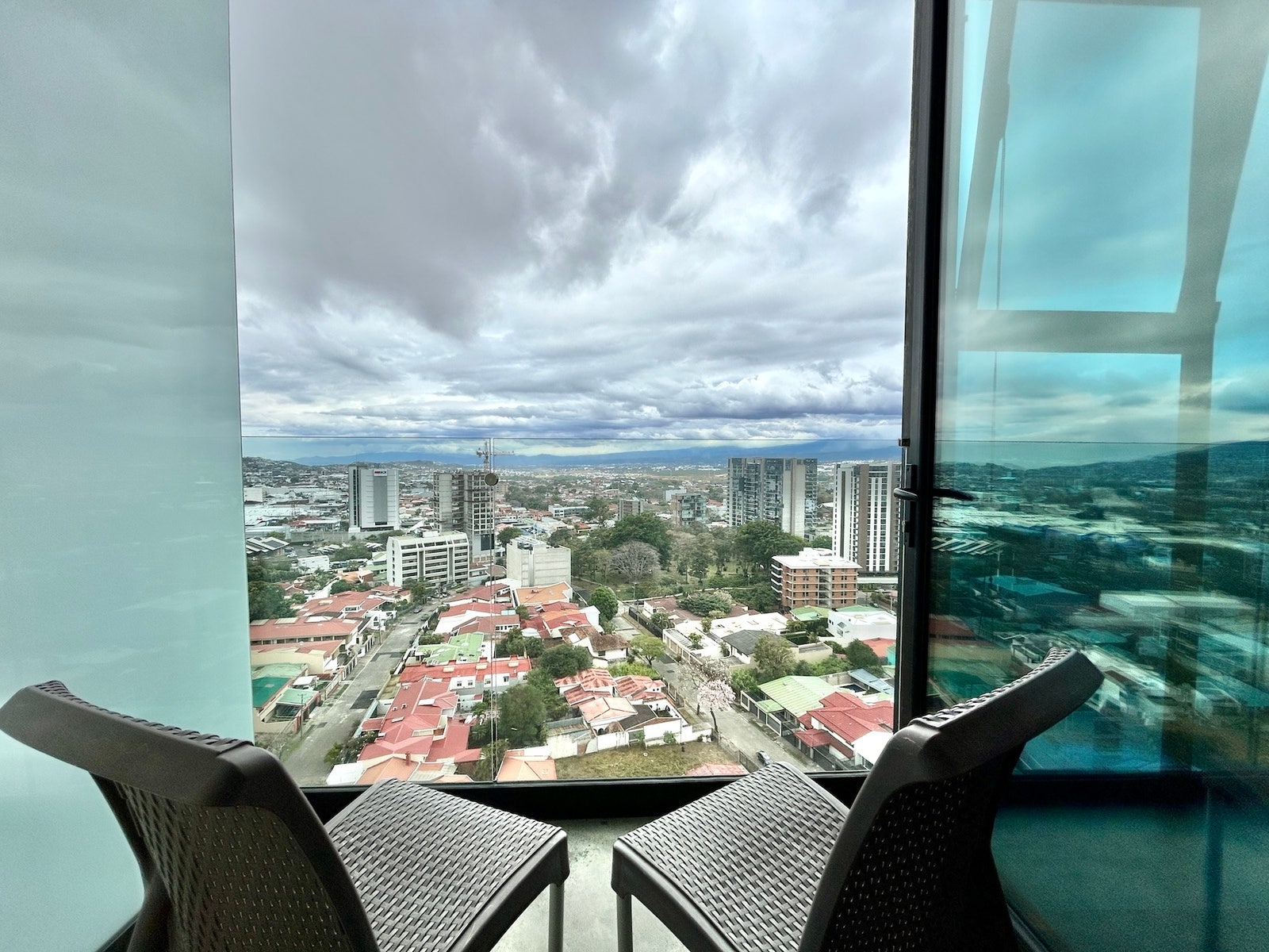 Views To The Sunset — photo 4 of 19