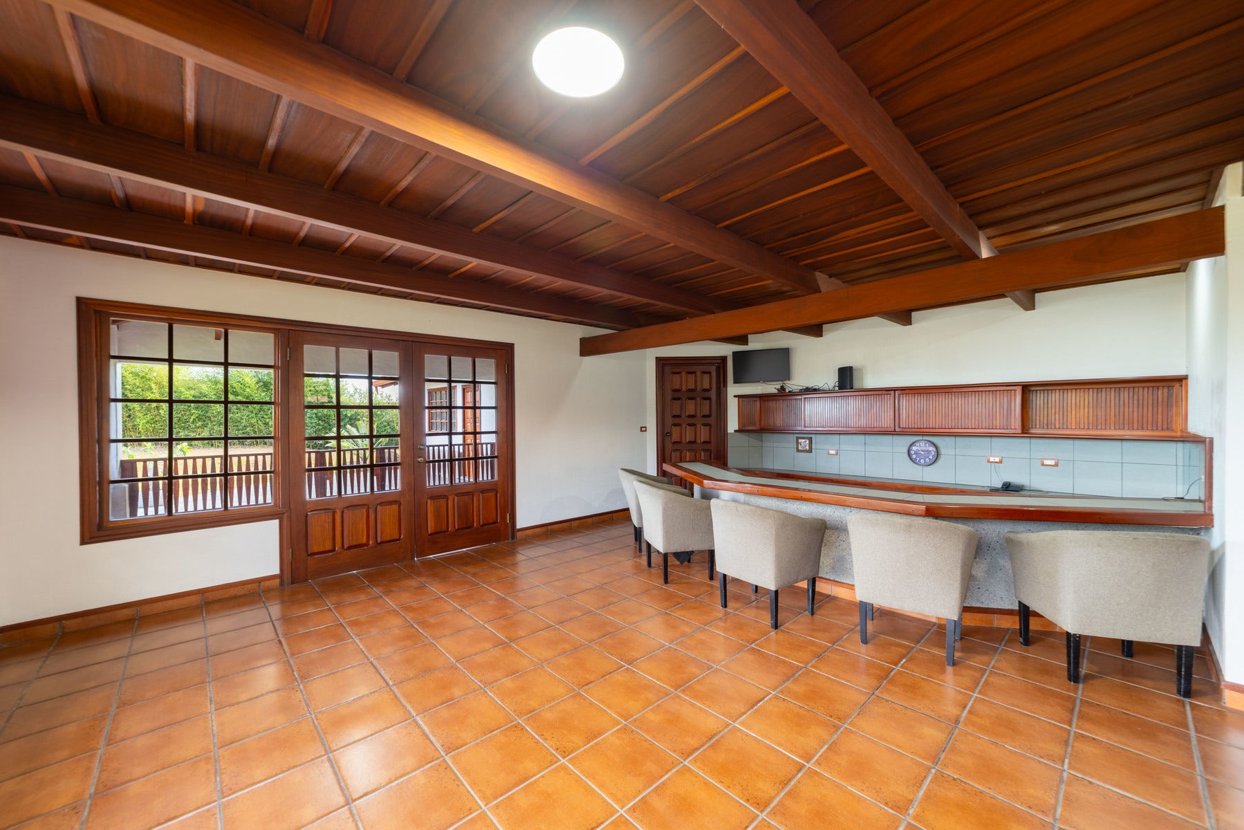 Private Oasis with Guest House — photo 12 of 19