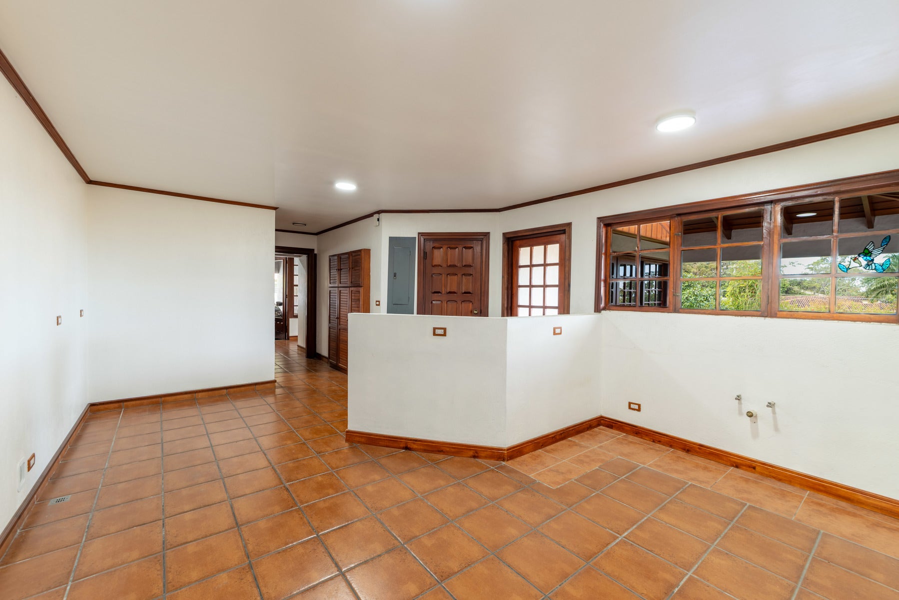 Private Oasis with Guest House — photo 16 of 19