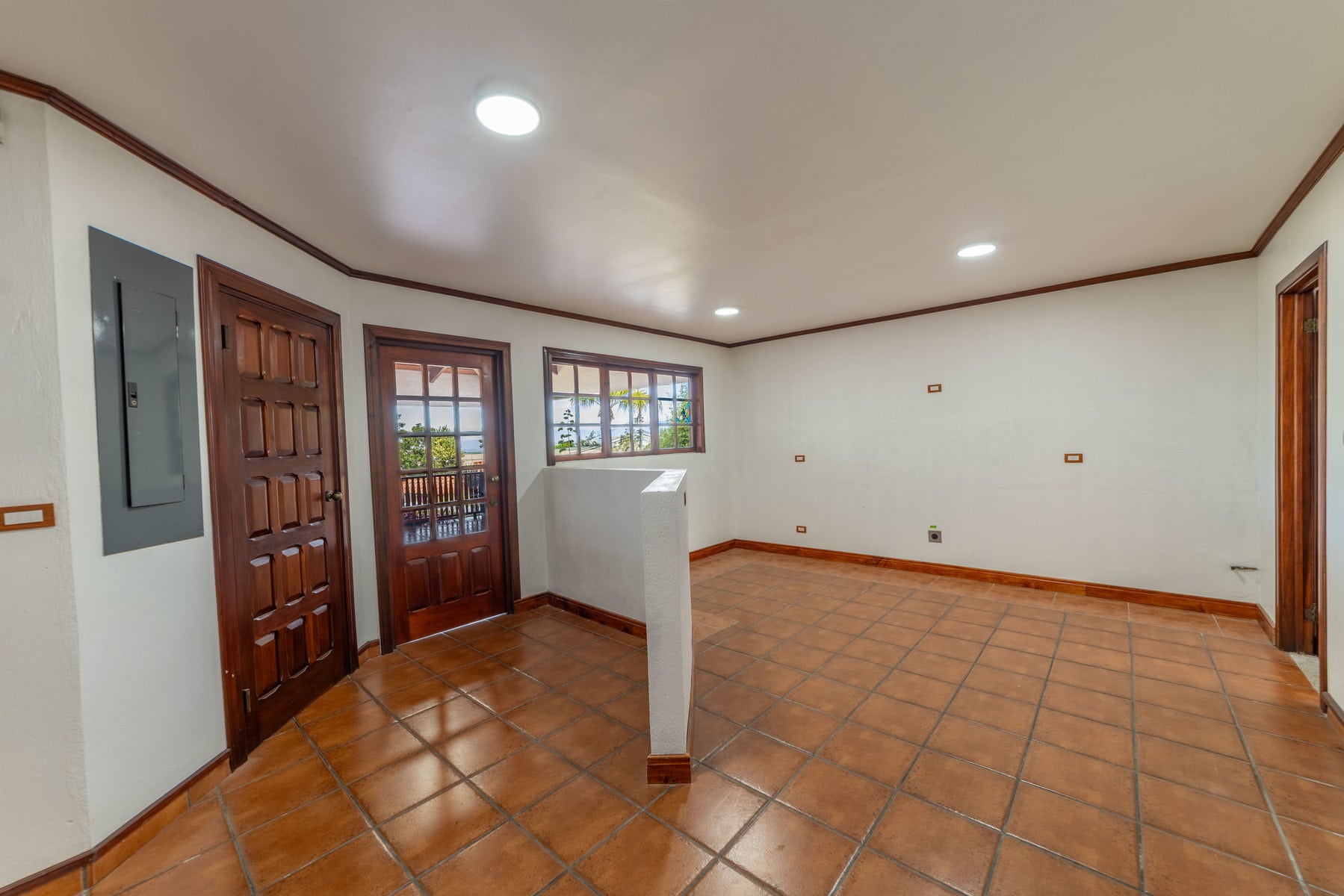Private Oasis with Guest House — photo 17 of 19