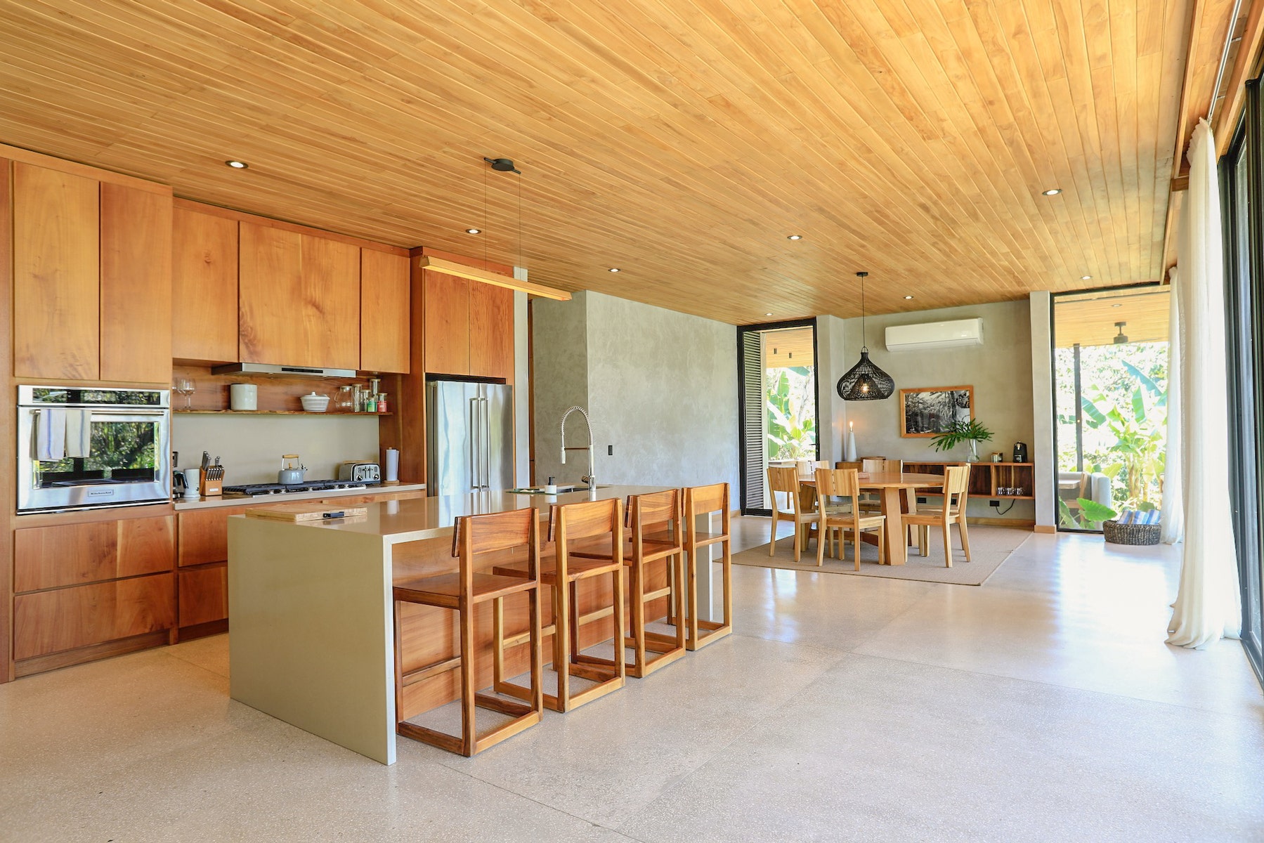 Luxury Home with Views — photo 7 of 19