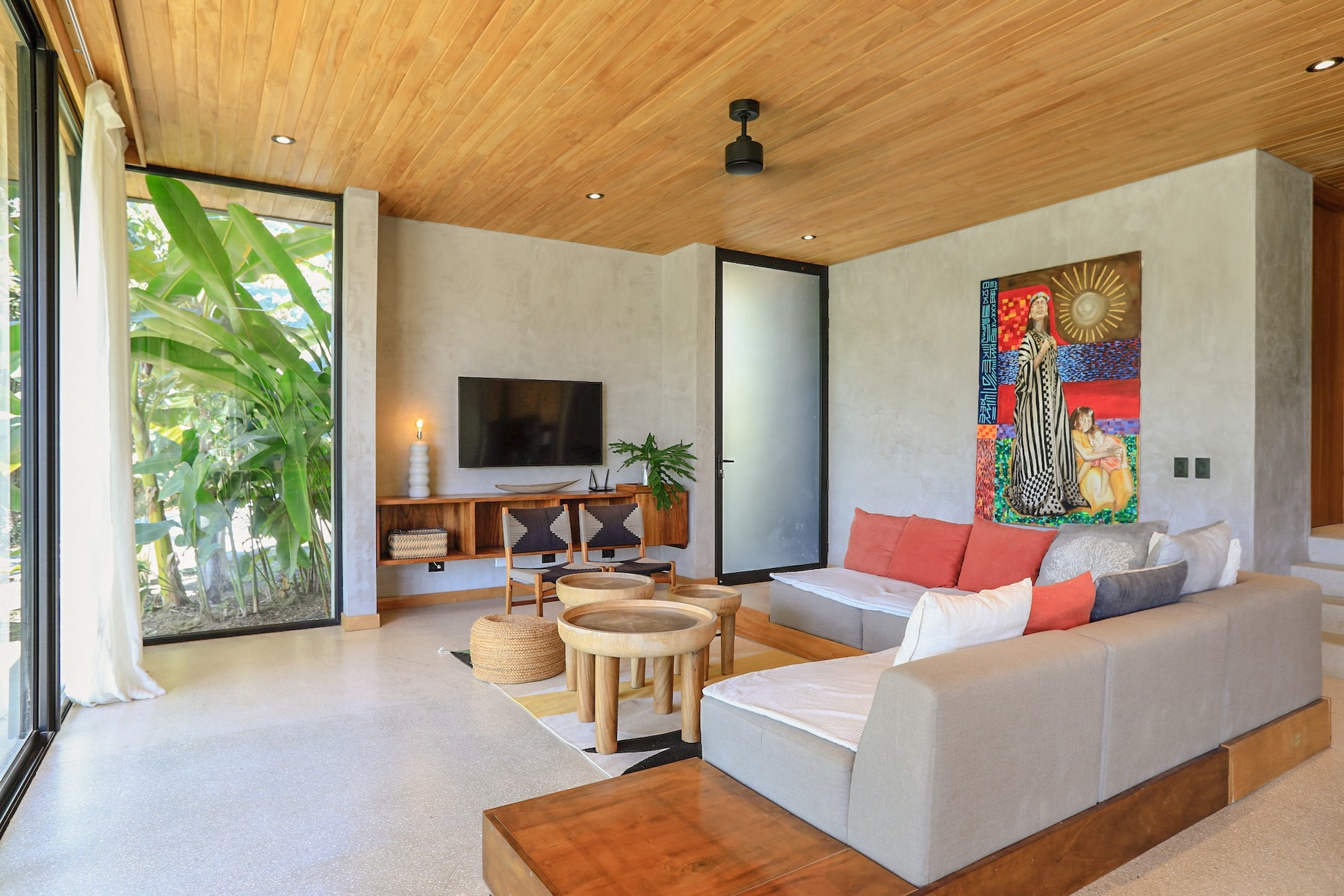 Luxury Home with Views — photo 11 of 19