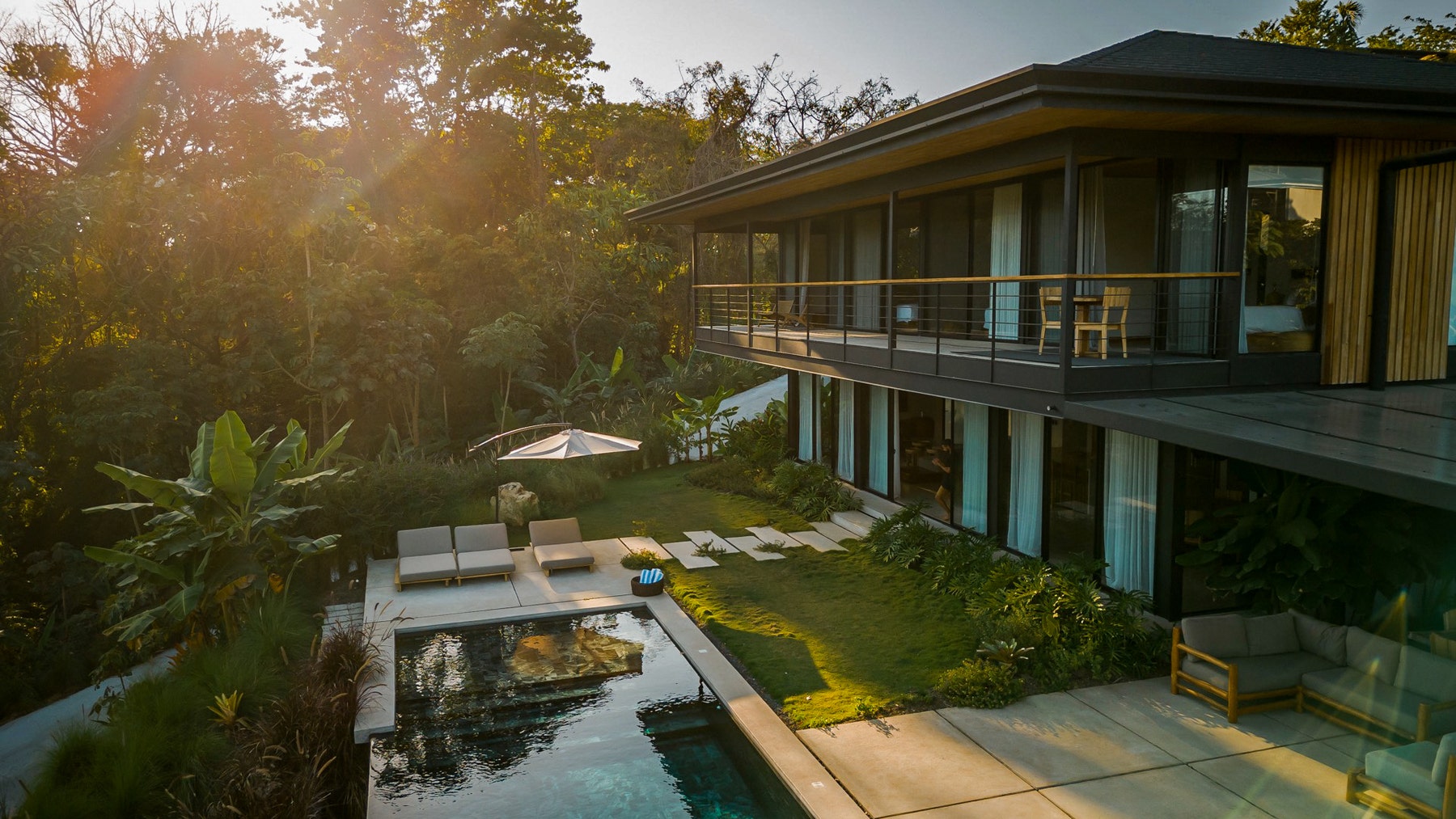 Luxury Home with Views — photo 5 of 19