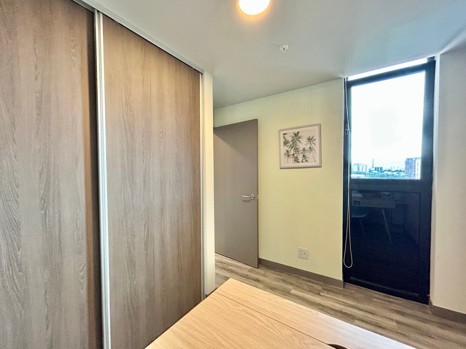 Stylish Modern Apartment — photo 9 of 19