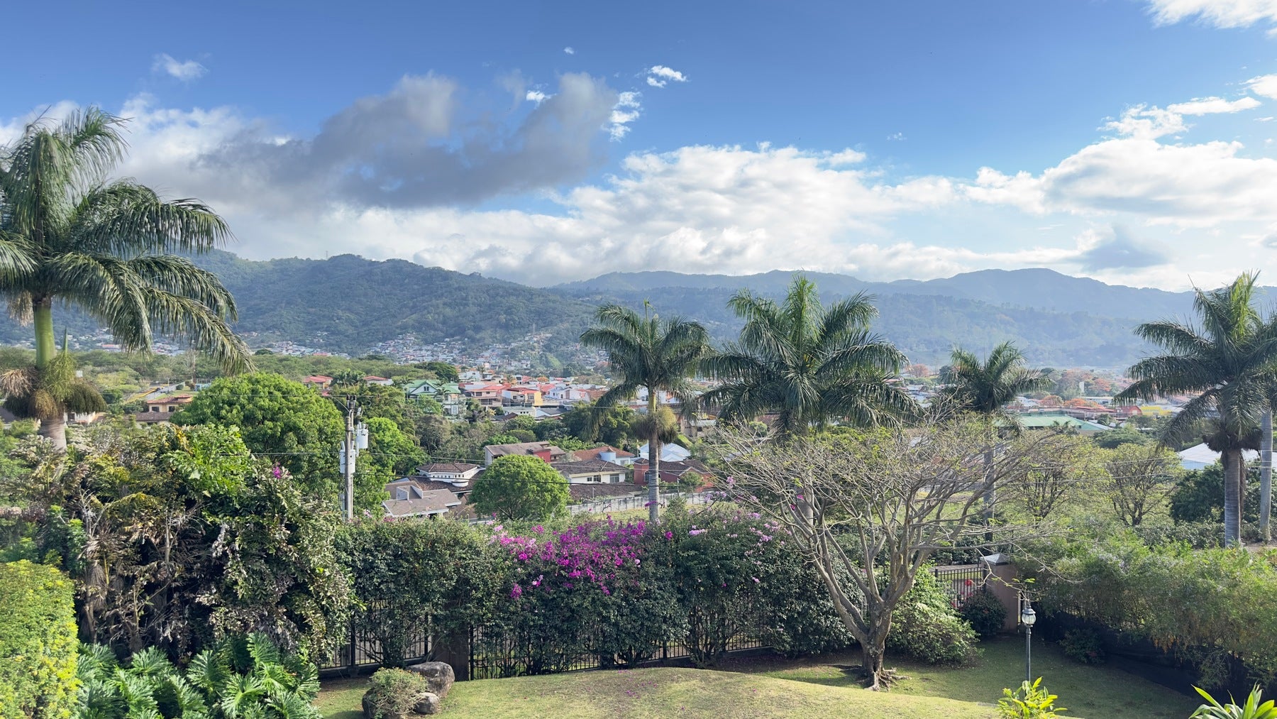 Colinas de Montealegre,Exclusive and Luxurious community — photo 12 of 12