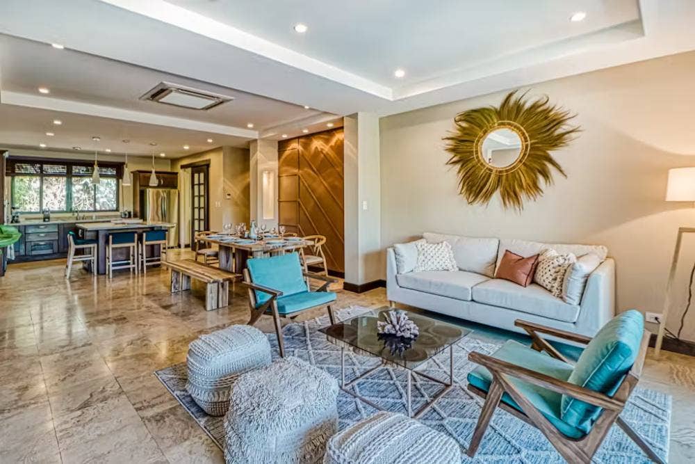 Exclusive Beach Property — photo 9 of 19