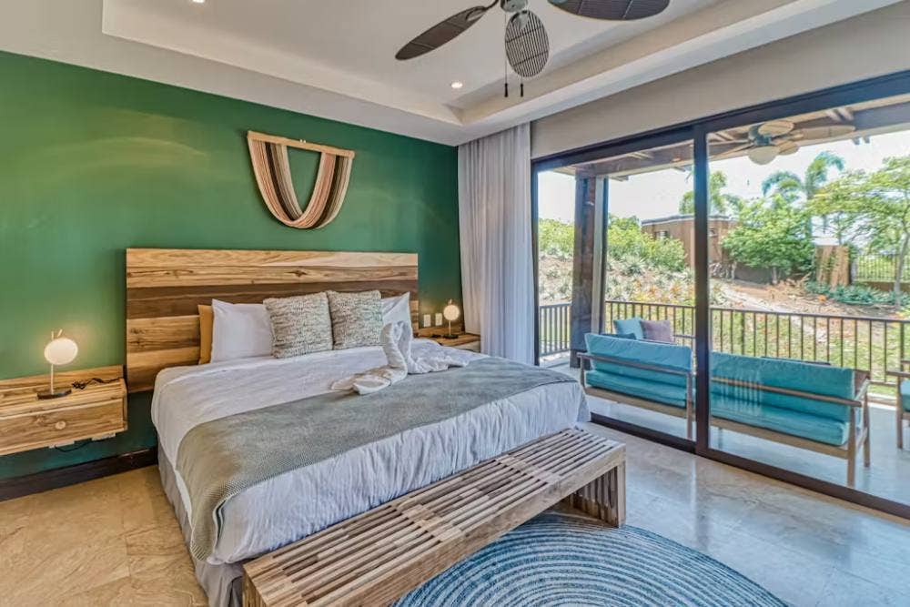 Exclusive Beach Property — photo 13 of 19