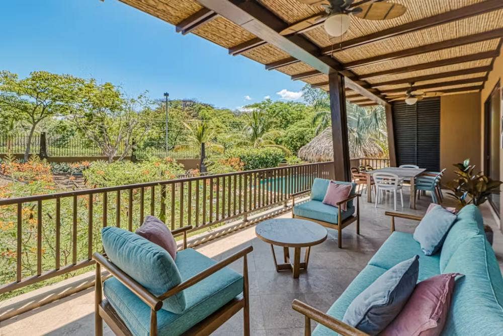 Exclusive Beach Property — photo 17 of 19