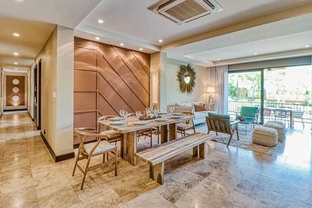 Exclusive Beach Property — photo 8 of 19