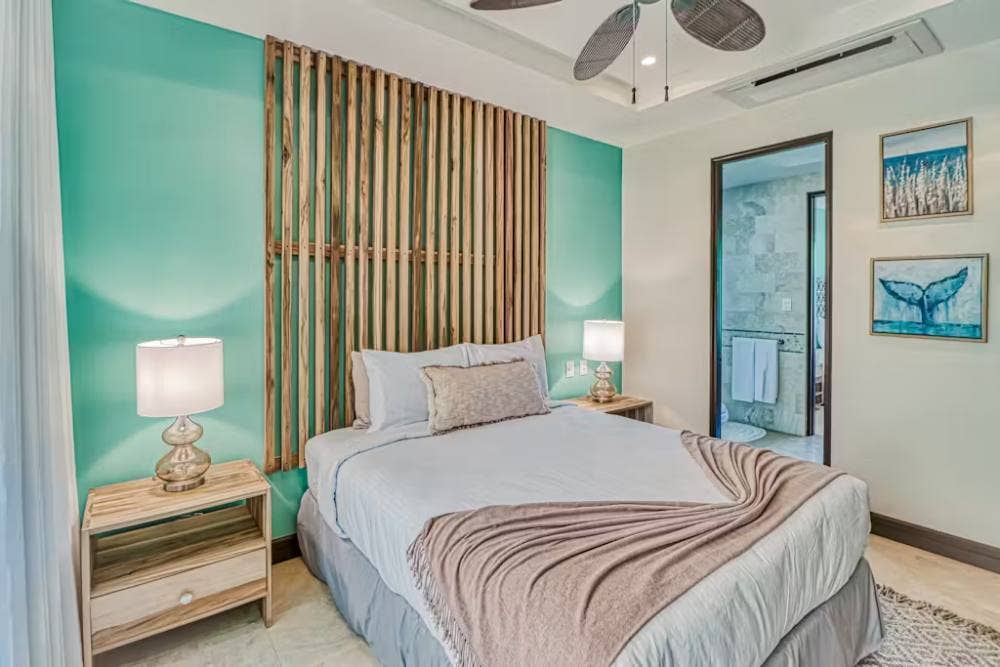 Exclusive Beach Property — photo 18 of 19