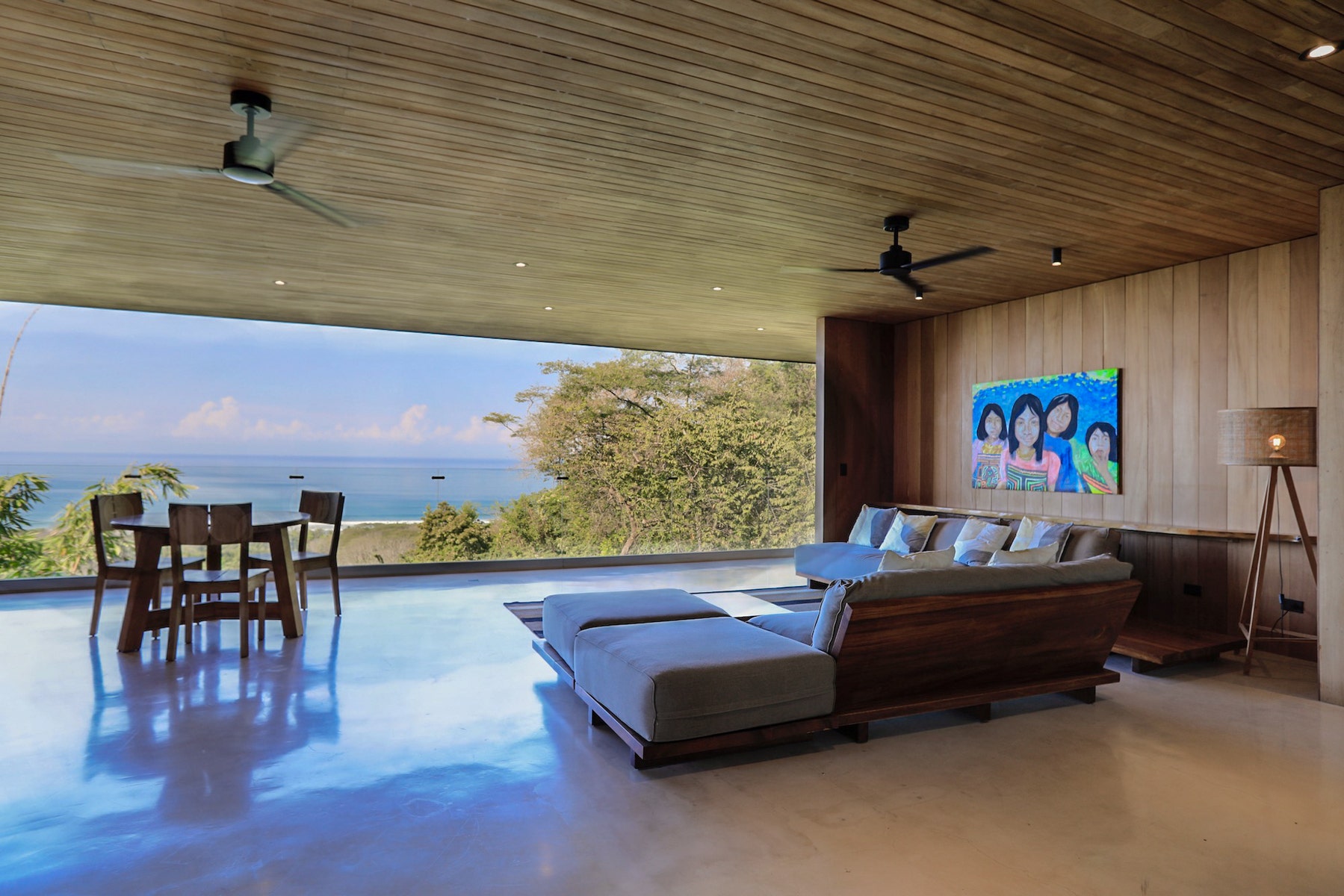 Contemporary Villa and Guest house with Expansive Ocean Views — photo 7 of 19