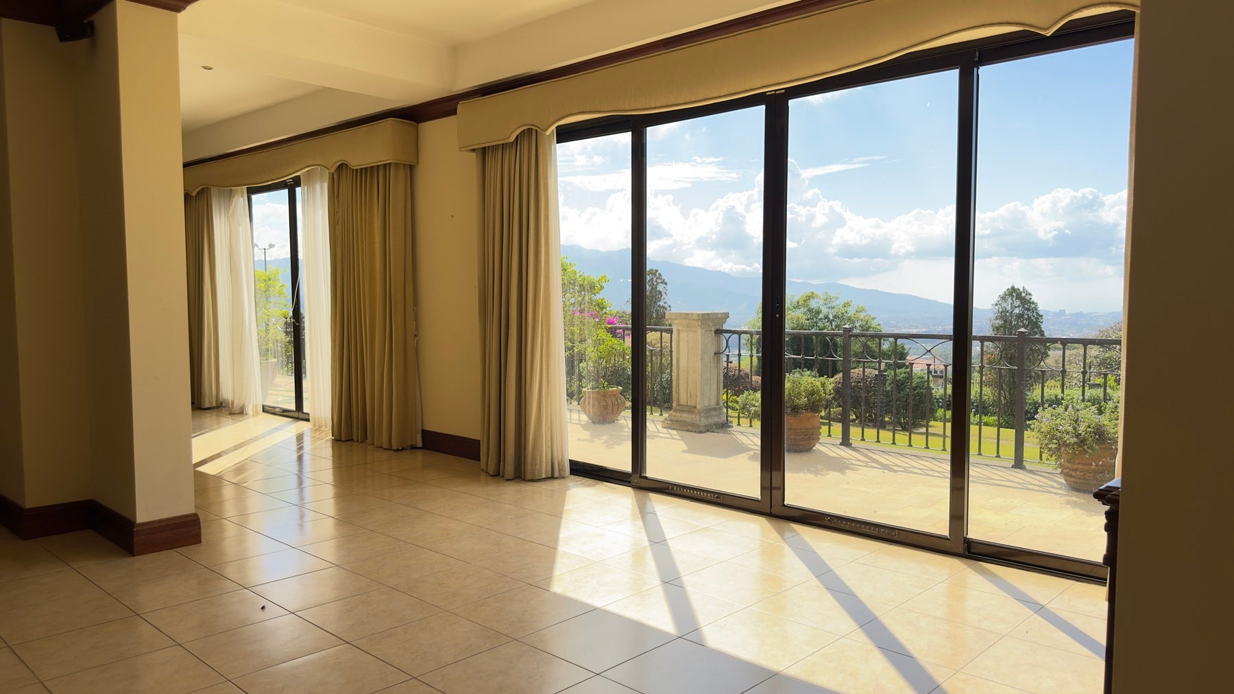 Colinas de Montealegre. El Olivar. Exclusive Gated Community — photo 16 of 19