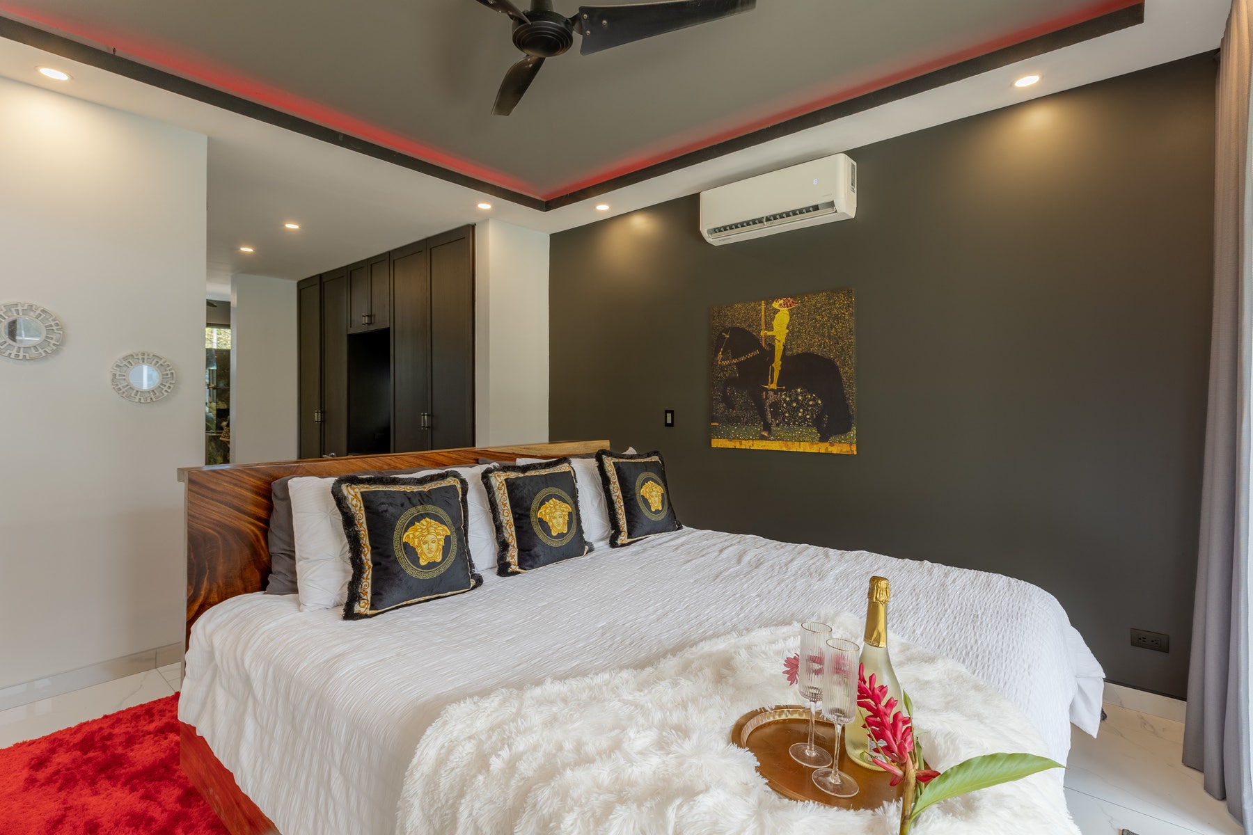 Brand New Luxury Modern Tropical Home — photo 19 of 19