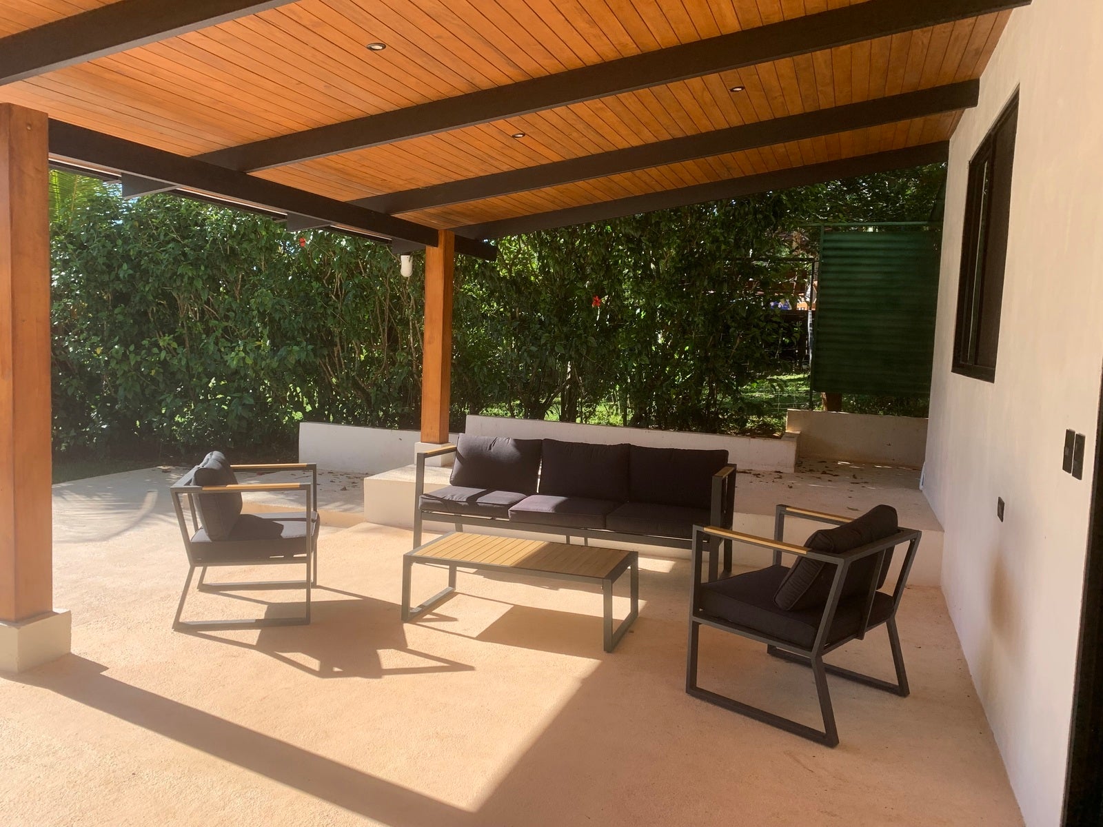 Zen House 2 bedroom home with Pool — photo 4 of 17