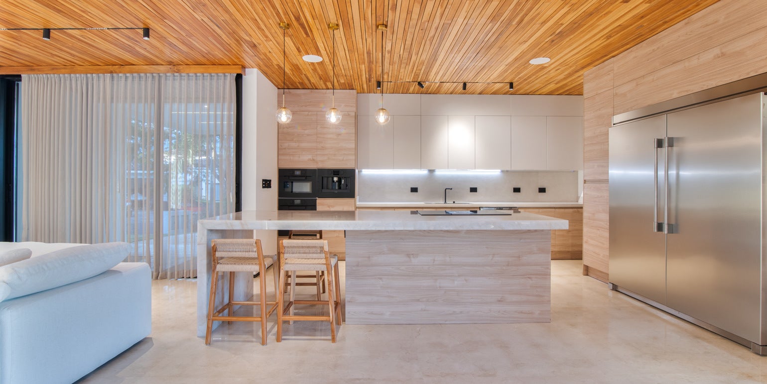 Beach Inspired City Home — photo 13 of 19