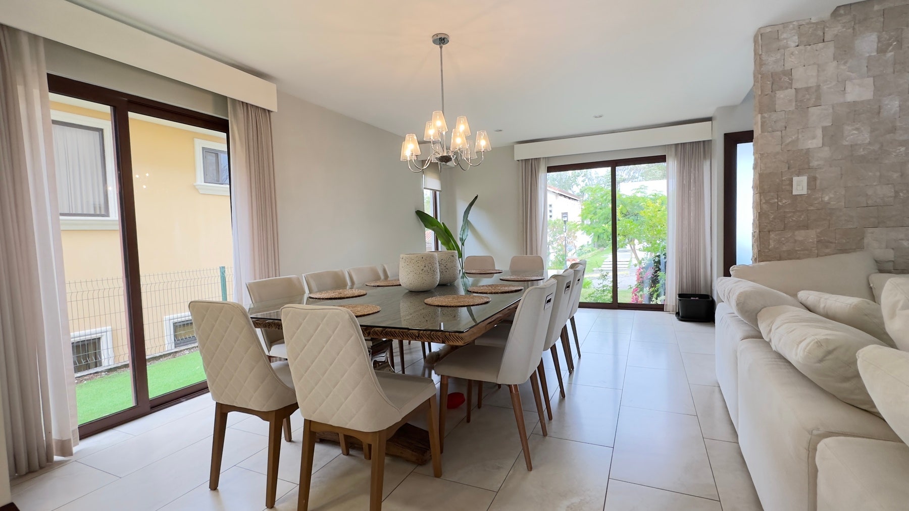 Colinas de Montealegre, Condominio Roble Sabana, Exclusive Community — photo 4 of 19