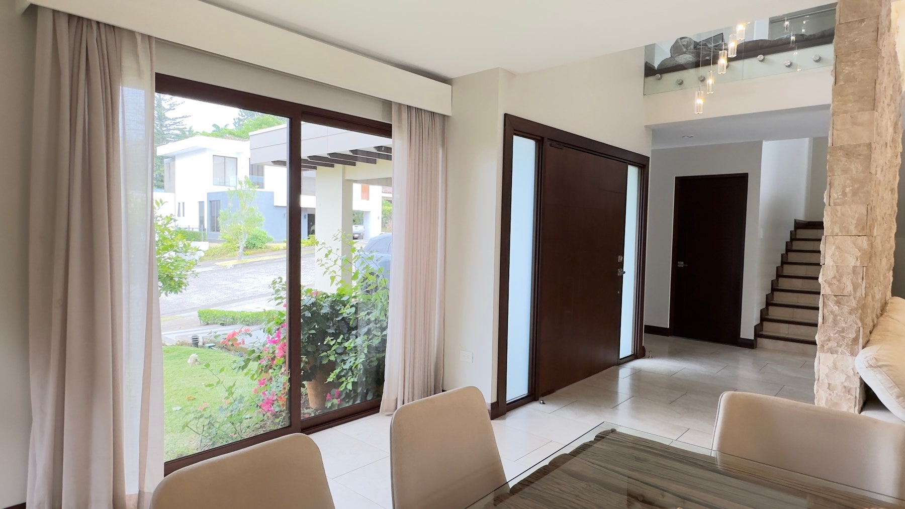 Colinas de Montealegre, Condominio Roble Sabana, Exclusive Community — photo 11 of 19