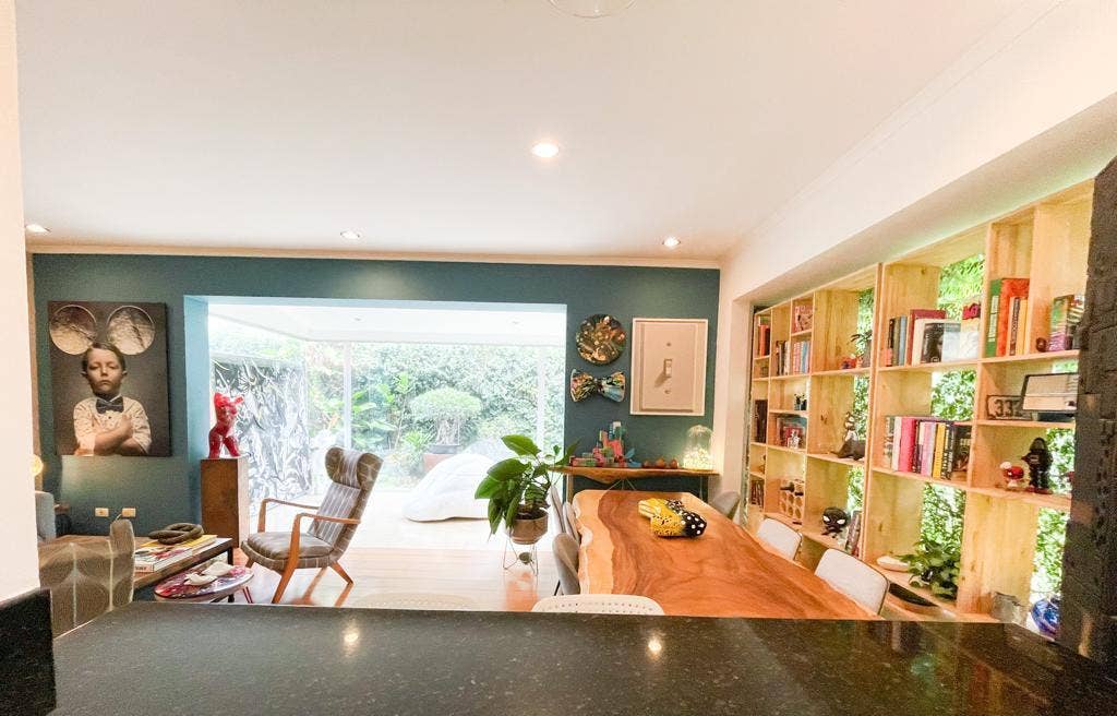 Contemporary Townhouse with Private Garden — photo 4 of 19