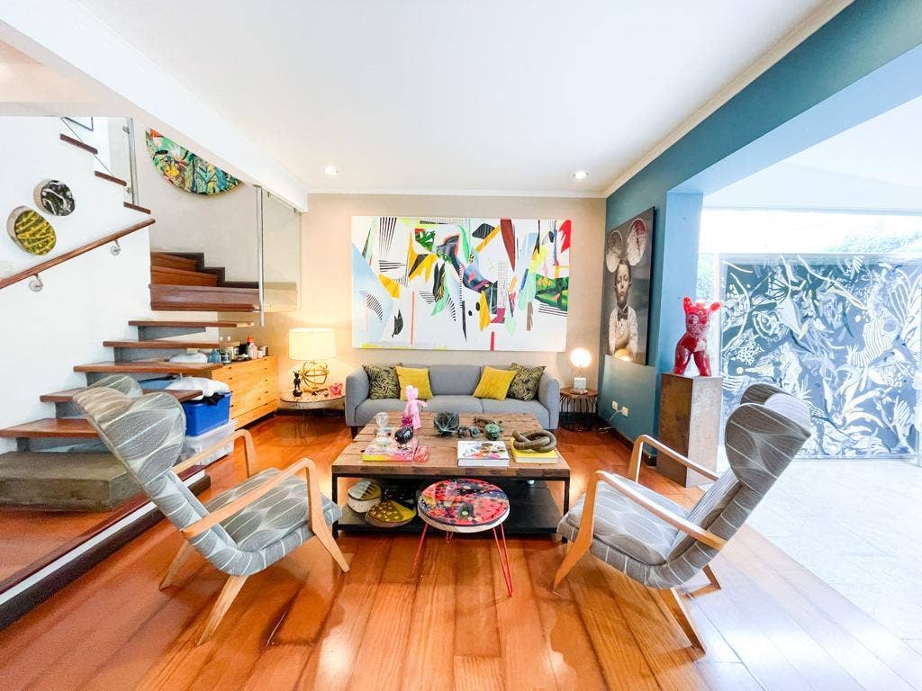 Contemporary Townhouse with Private Garden — photo 8 of 19