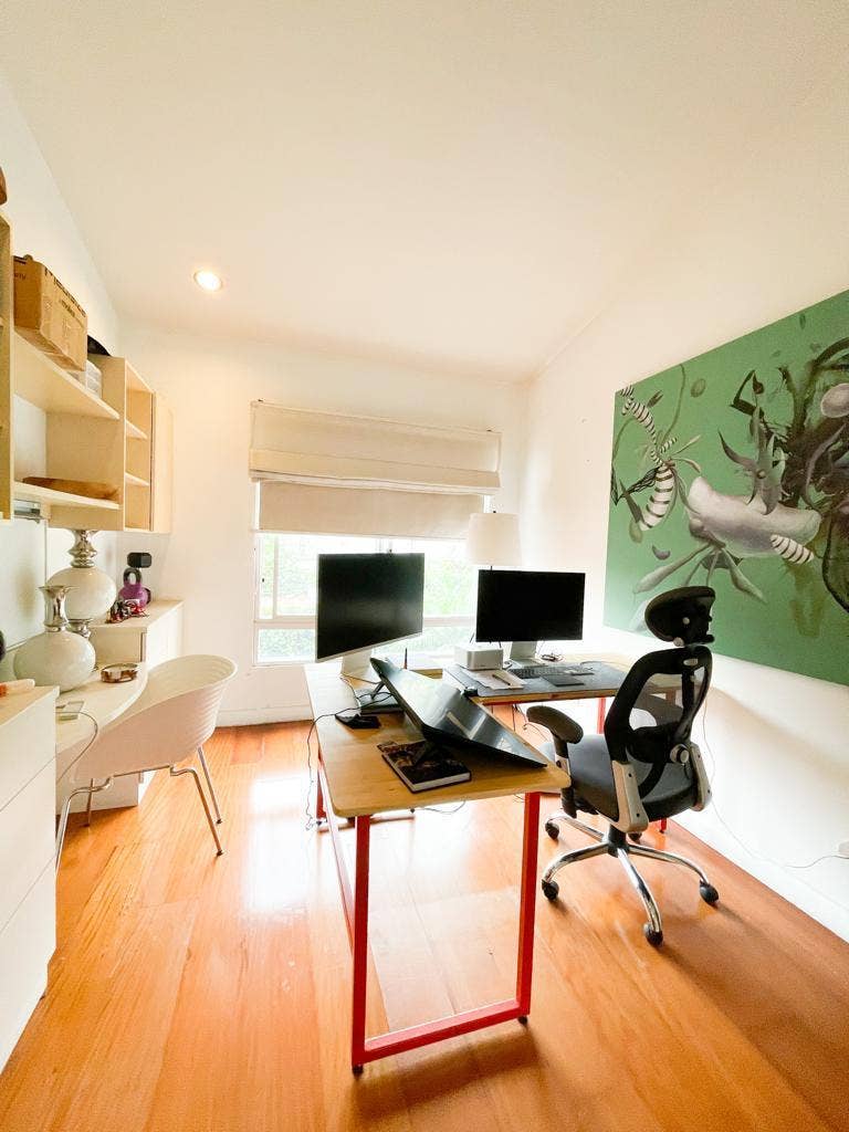 Contemporary Townhouse with Private Garden — photo 11 of 19