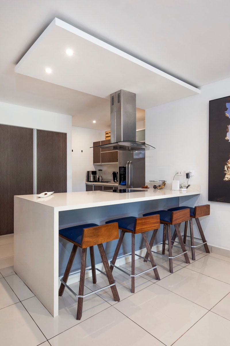 Contemporary  Corner Condo — photo 5 of 17
