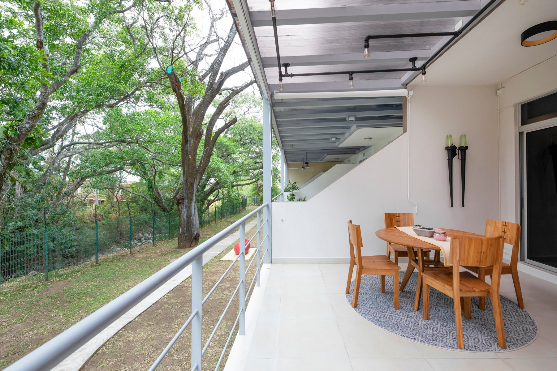 Contemporary  Corner Condo — photo 7 of 17