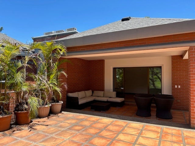 Calle Del Country, Los Laureles, Escazu, Escazu, Escazu, San Jose, Costa Rica 10203 — photo 4 of 7