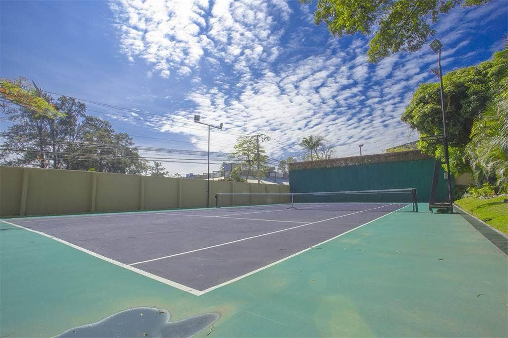 Exclusive condo in the heart of Escazu Spacious multifamily condo — photo 2 of 16