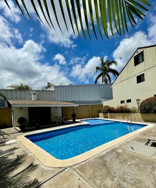 Exclusive condo in the heart of Escazu Spacious multifamily condo — photo 14 of 16