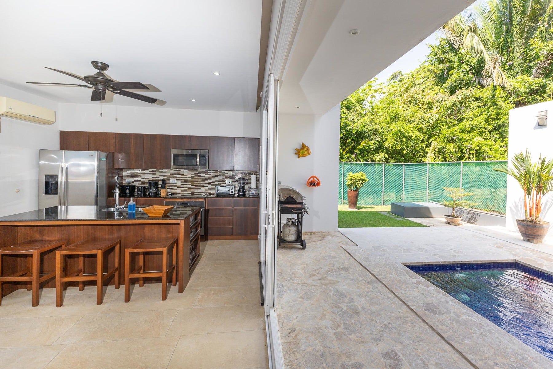 Walk to beach Villa — photo 8 of 19