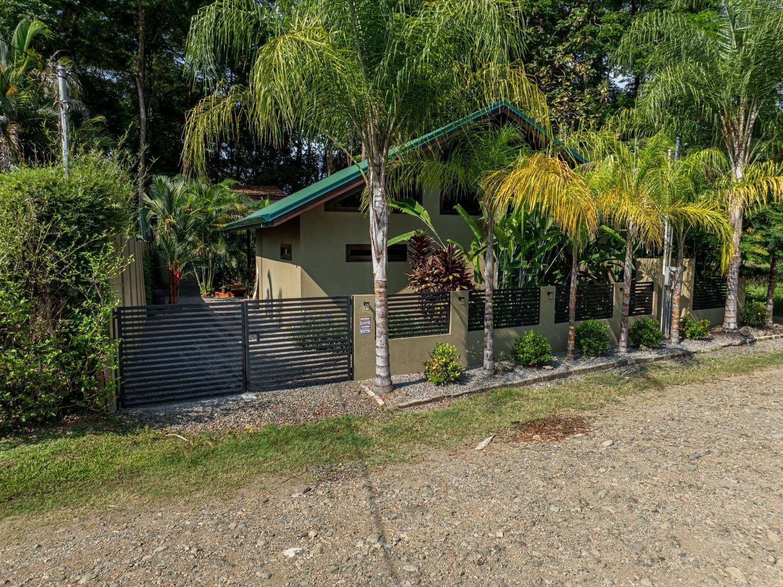 Serene Coastal Living — photo 9 of 19