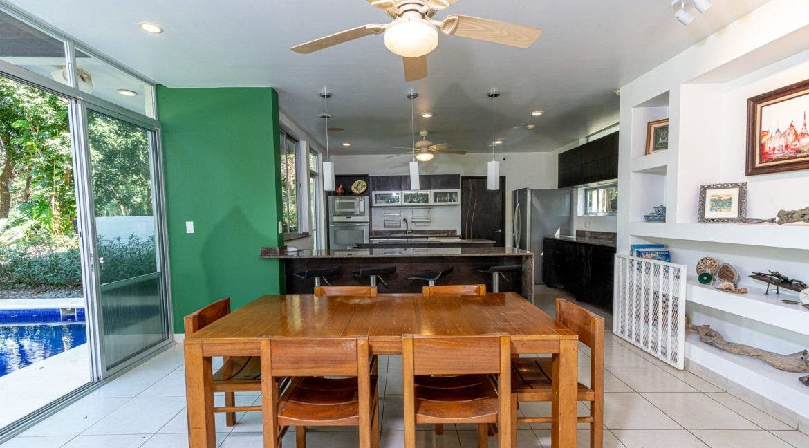 Villa Laurel — photo 16 of 19