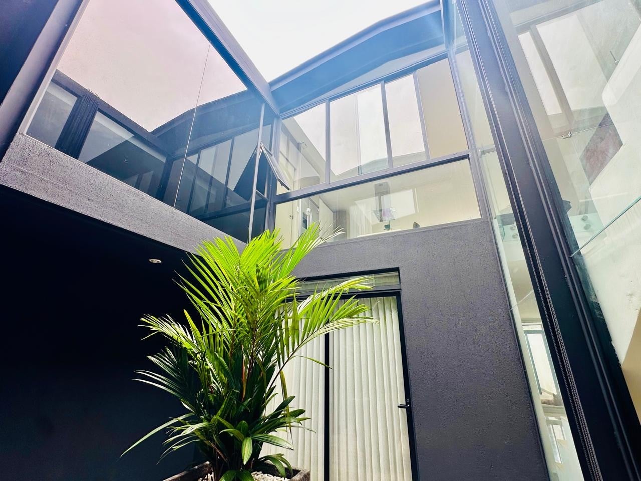 Casa de los Colores Dendera Escazu. — photo 15 of 19