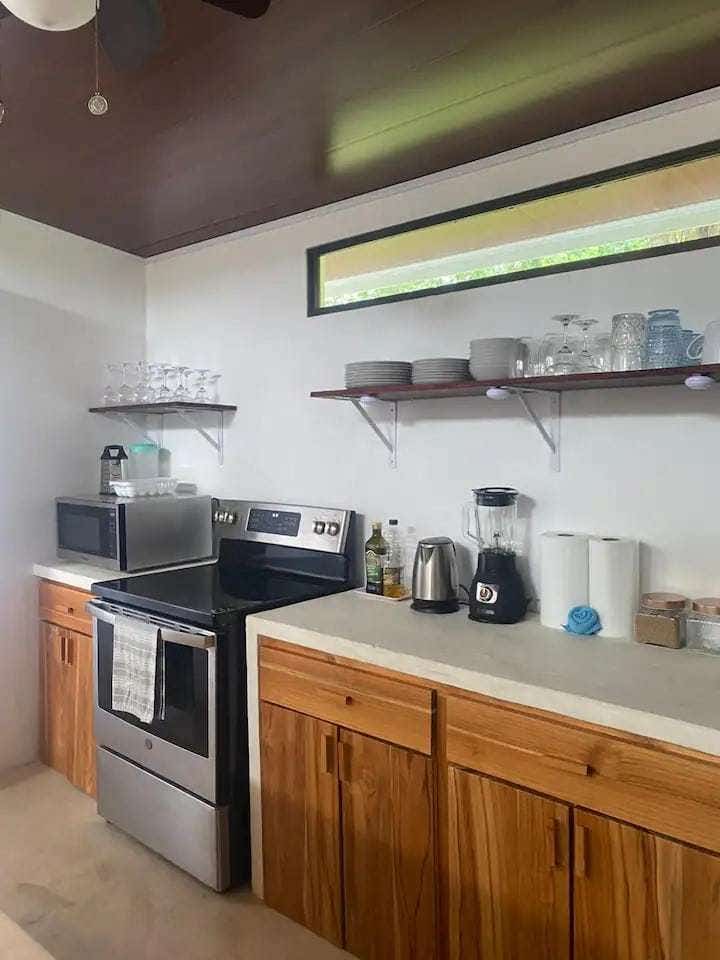 New 3 bedroom walk to beach home , Cabuya, Cabuya, Santa Teresa, Cobano, Puntarenas, Puntarenas, Costa Rica 60111