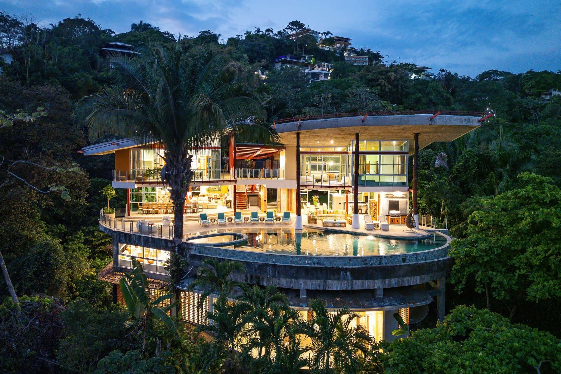 Luxury Mountain and Ocean View Villa — foto 2 de 19