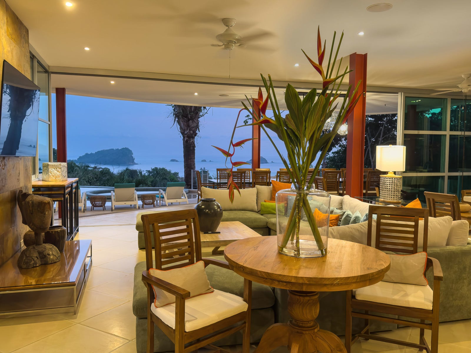Luxury Mountain and Ocean View Villa — foto 7 de 19