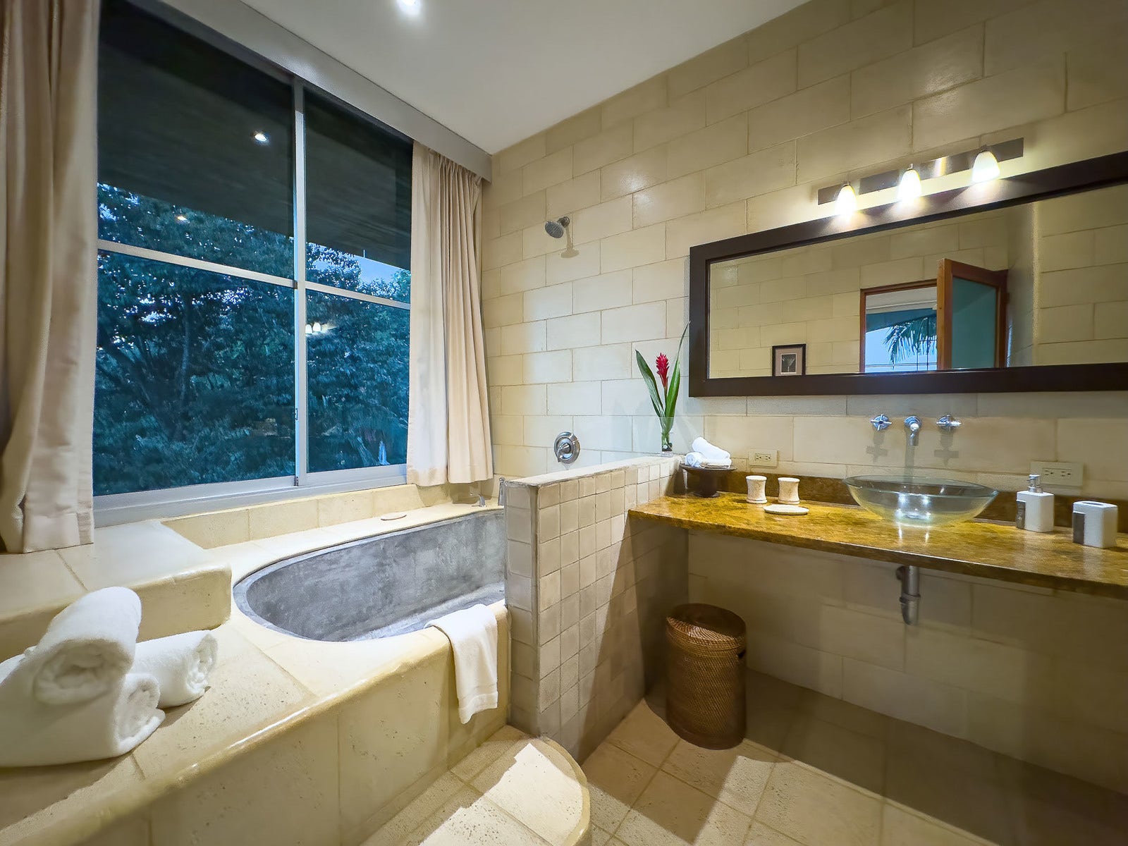 Luxury Mountain and Ocean View Villa — foto 9 de 19