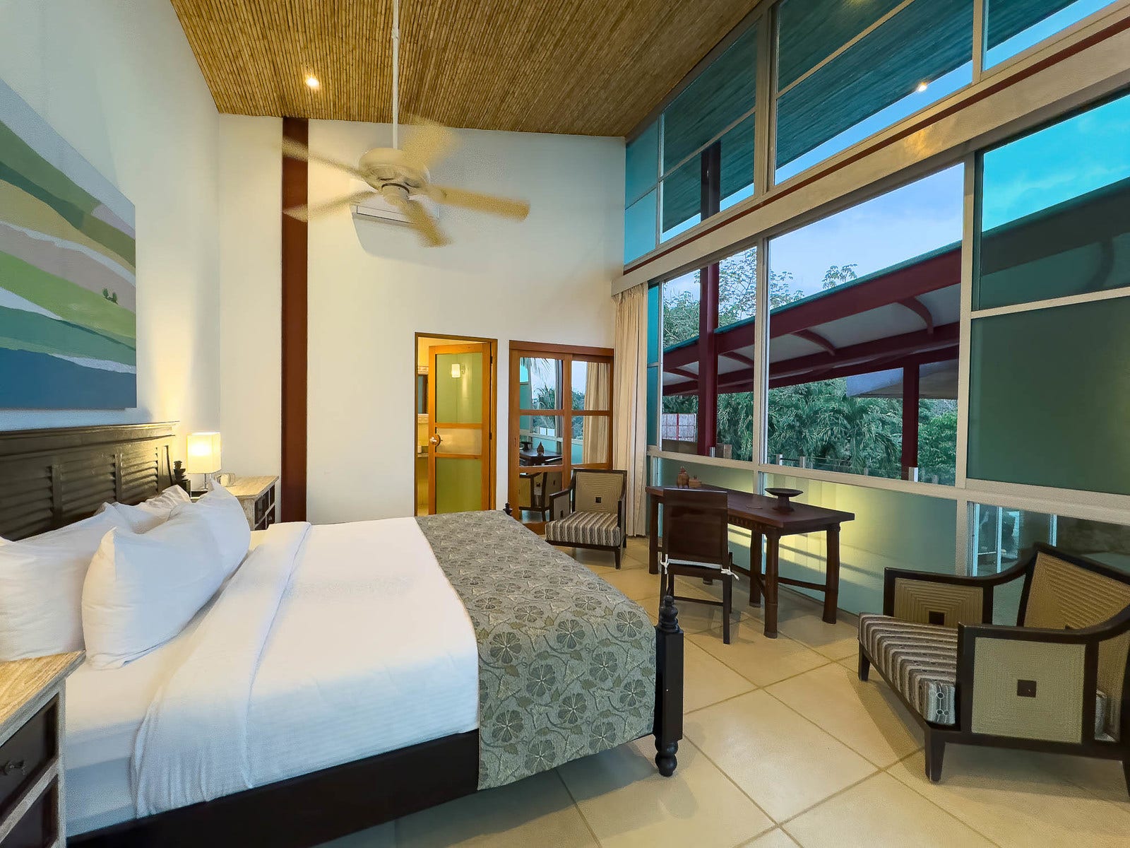Luxury Mountain and Ocean View Villa — foto 18 de 19