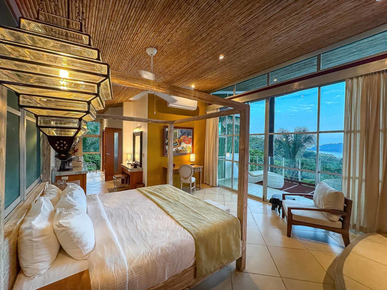 Luxury Mountain and Ocean View Villa — foto 10 de 19