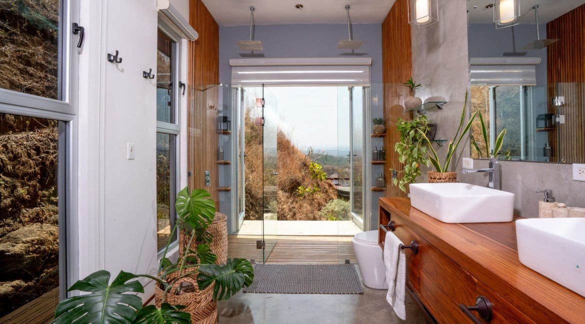 Casa Alta with its incredible pool and a beautiful ocean view — photo 19 of 19