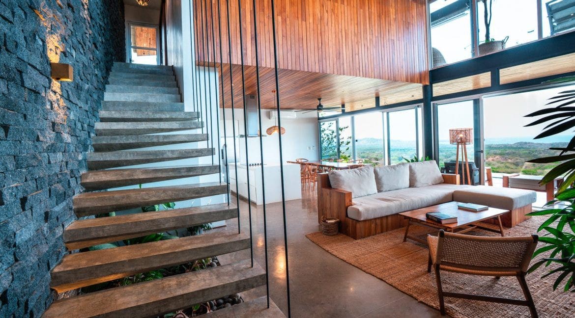 Casa Alta with its incredible pool and a beautiful ocean view — photo 4 of 19