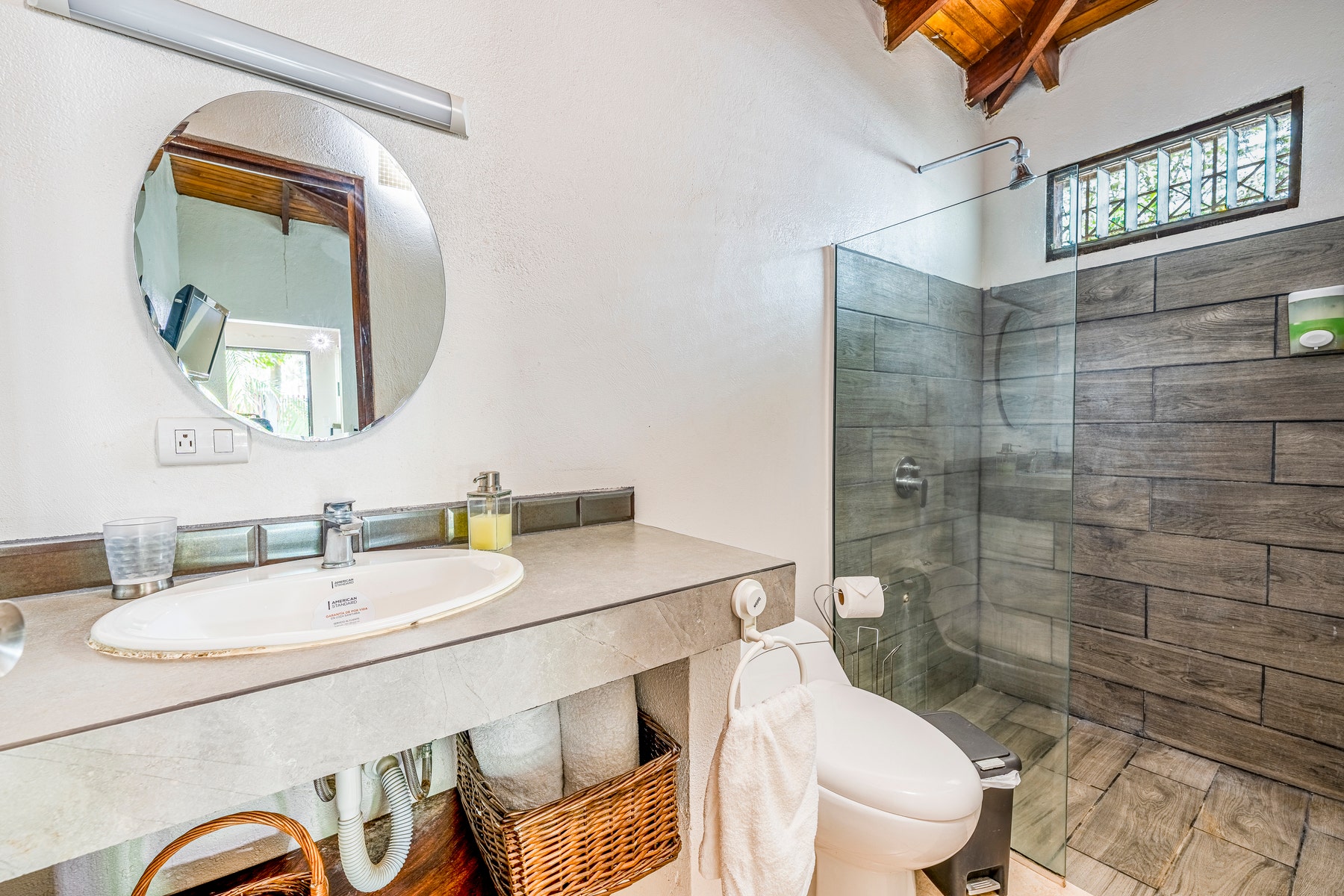 Primary Residence with Income Opportunity — foto 11 de 19