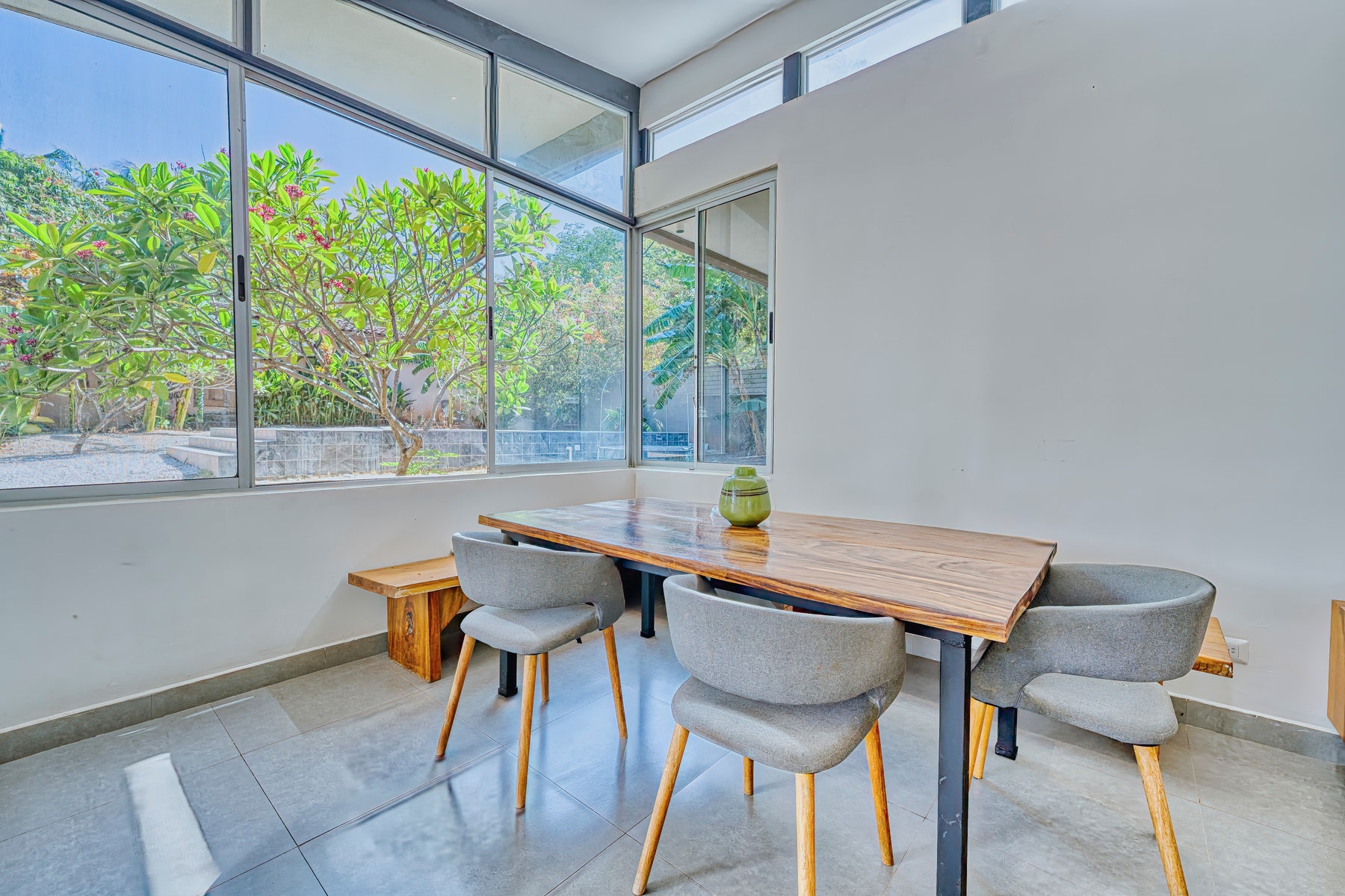 Primary Residence with Income Opportunity — foto 6 de 19
