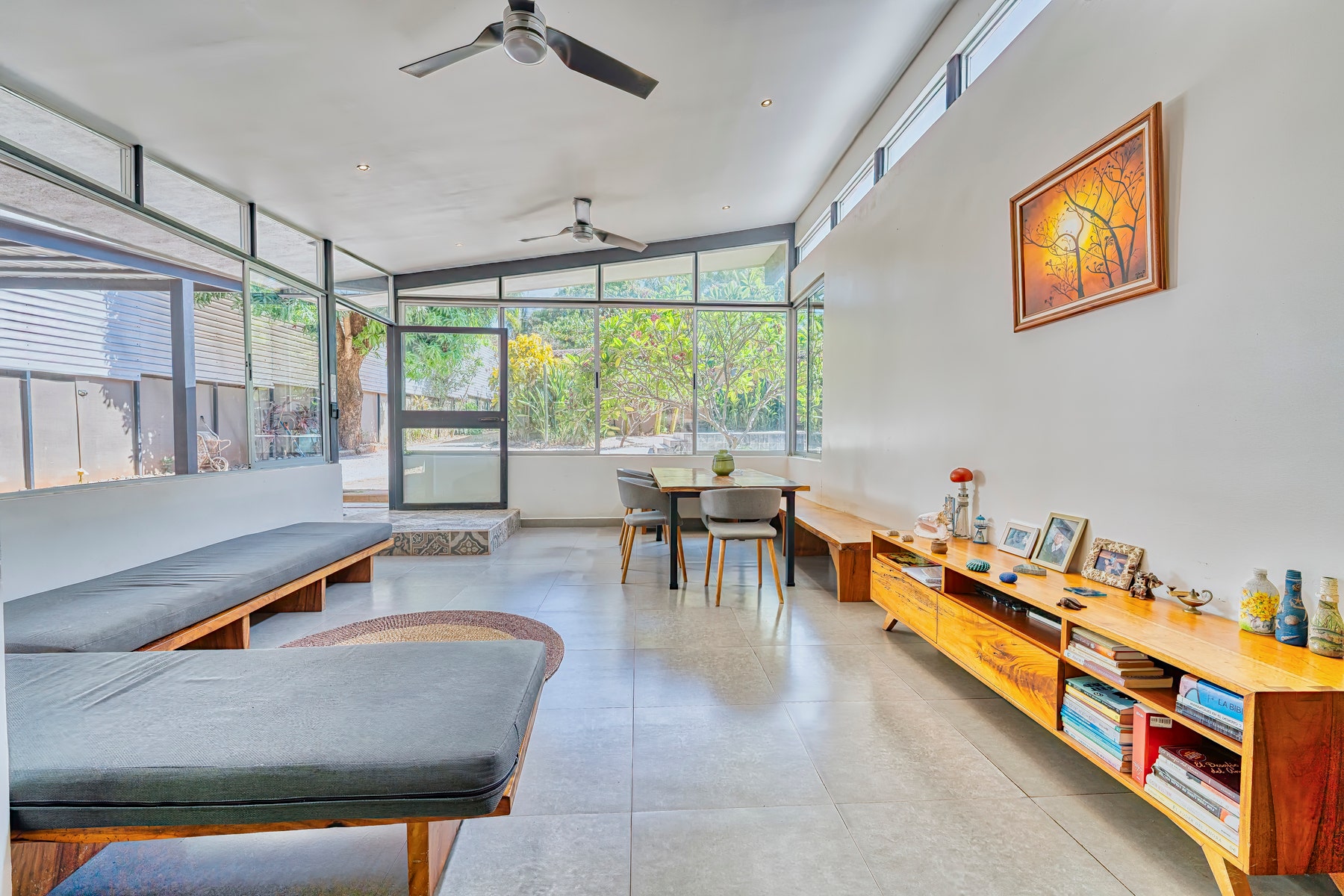Primary Residence with Income Opportunity — foto 7 de 19