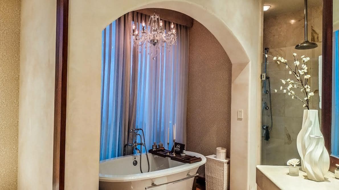 Unlimited Luxury Mediterranean Villa Private gem with views of 4 volcanoes and Central valley — photo 9 of 19