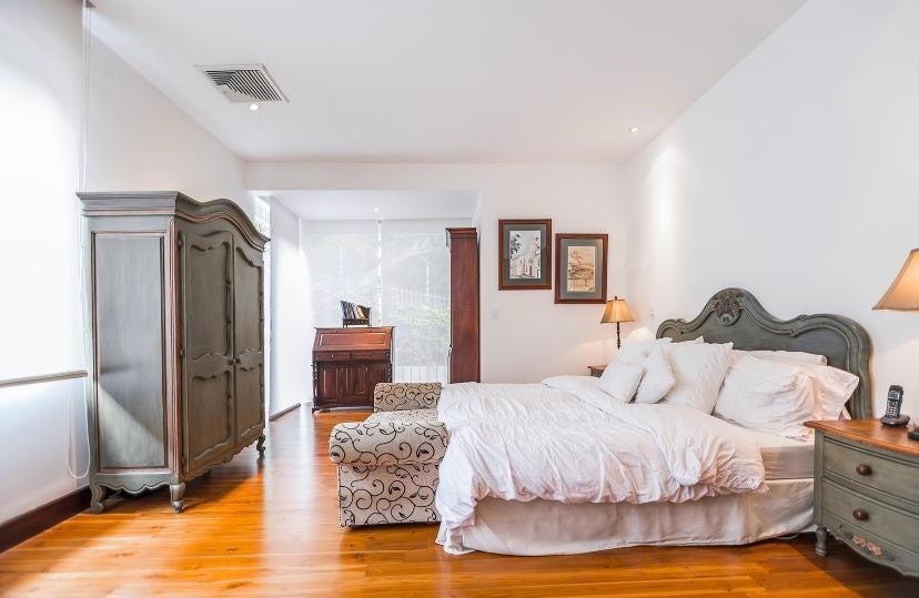 Luxury Four Bedroom Home for Sale in Montearroyo Escazu — photo 9 of 18