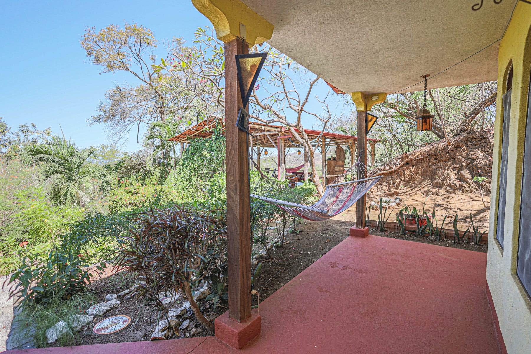 Expansive Ocean View Property — photo 8 of 19