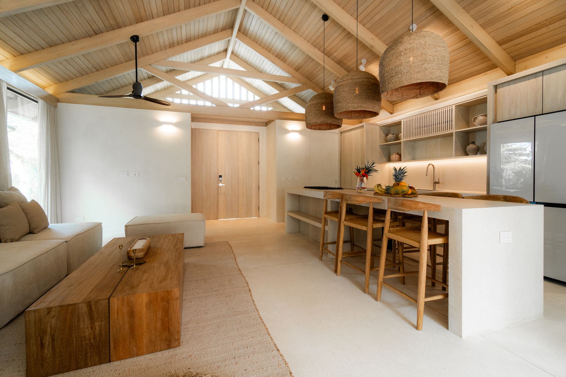 Turnkey Three-Bedroom Luxury Villa — photo 5 of 19