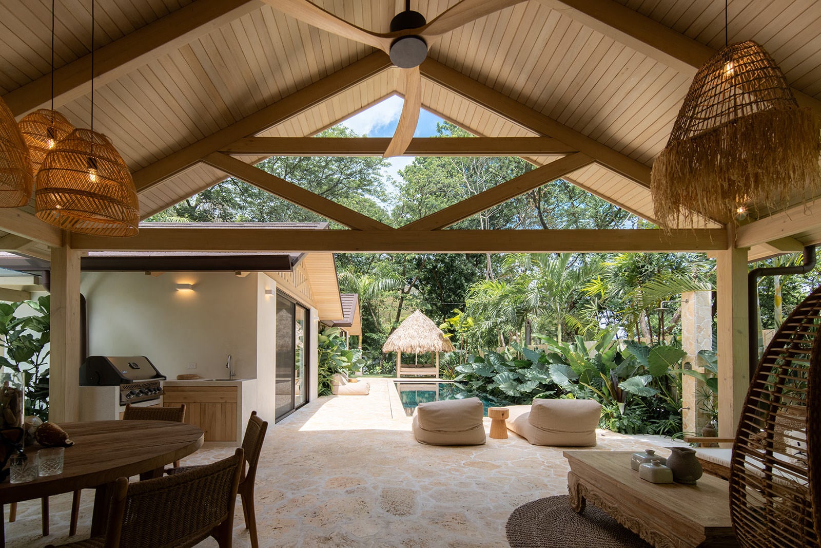 Turnkey Three-Bedroom Luxury Villa — photo 10 of 19